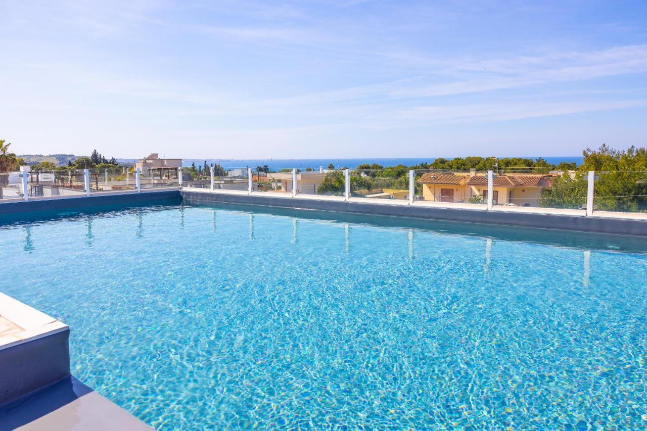Aparthotel Residence Ludovica - Piscina Panoramica Vista Mare Санта-Мария-аль-Баньо Экстерьер фото